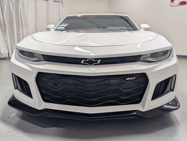 Used 2022 Chevrolet Camaro ZL1 RWD image 26