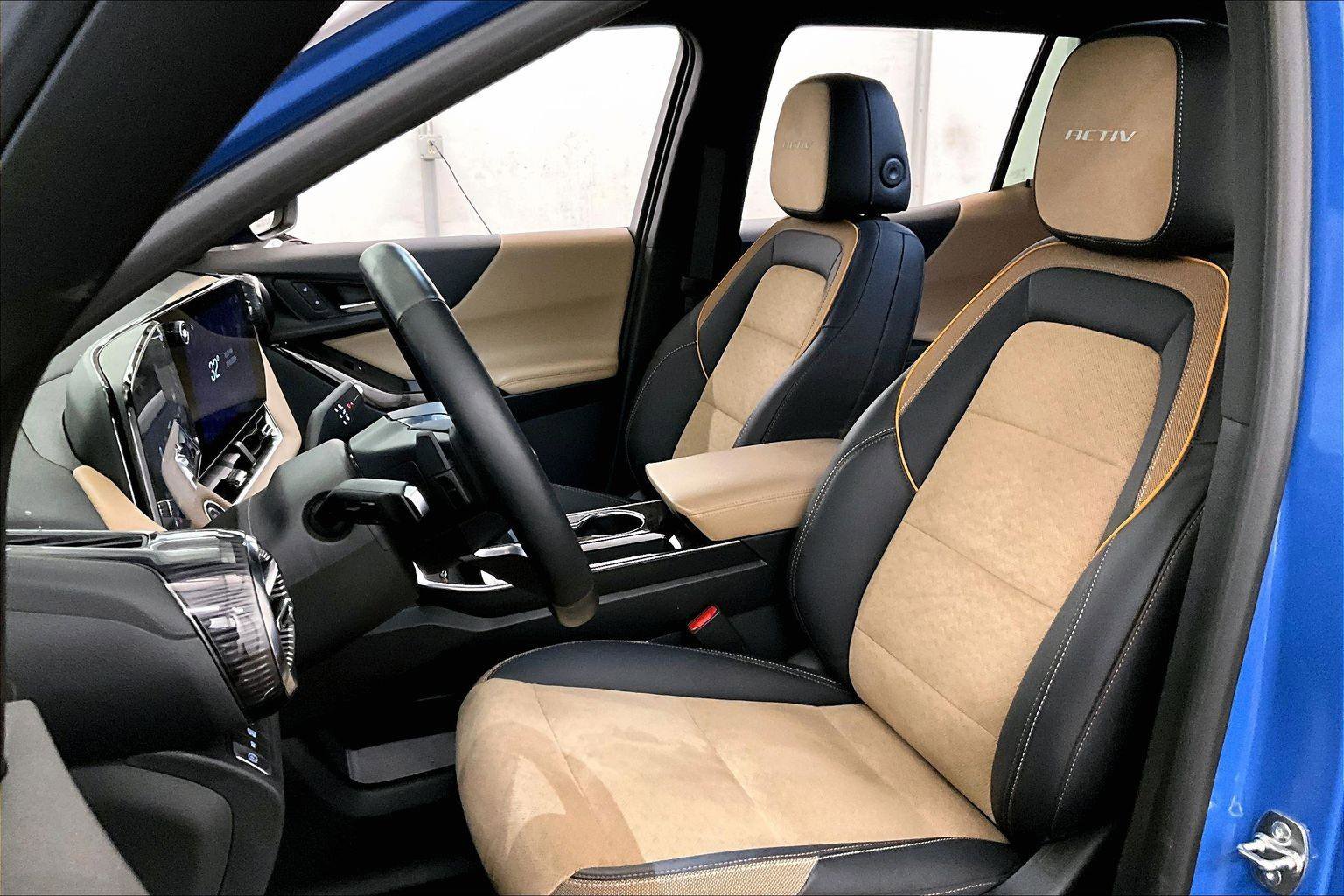 Used 2025 Chevrolet Equinox ACTIV w/ Safety and Technology Package image 24