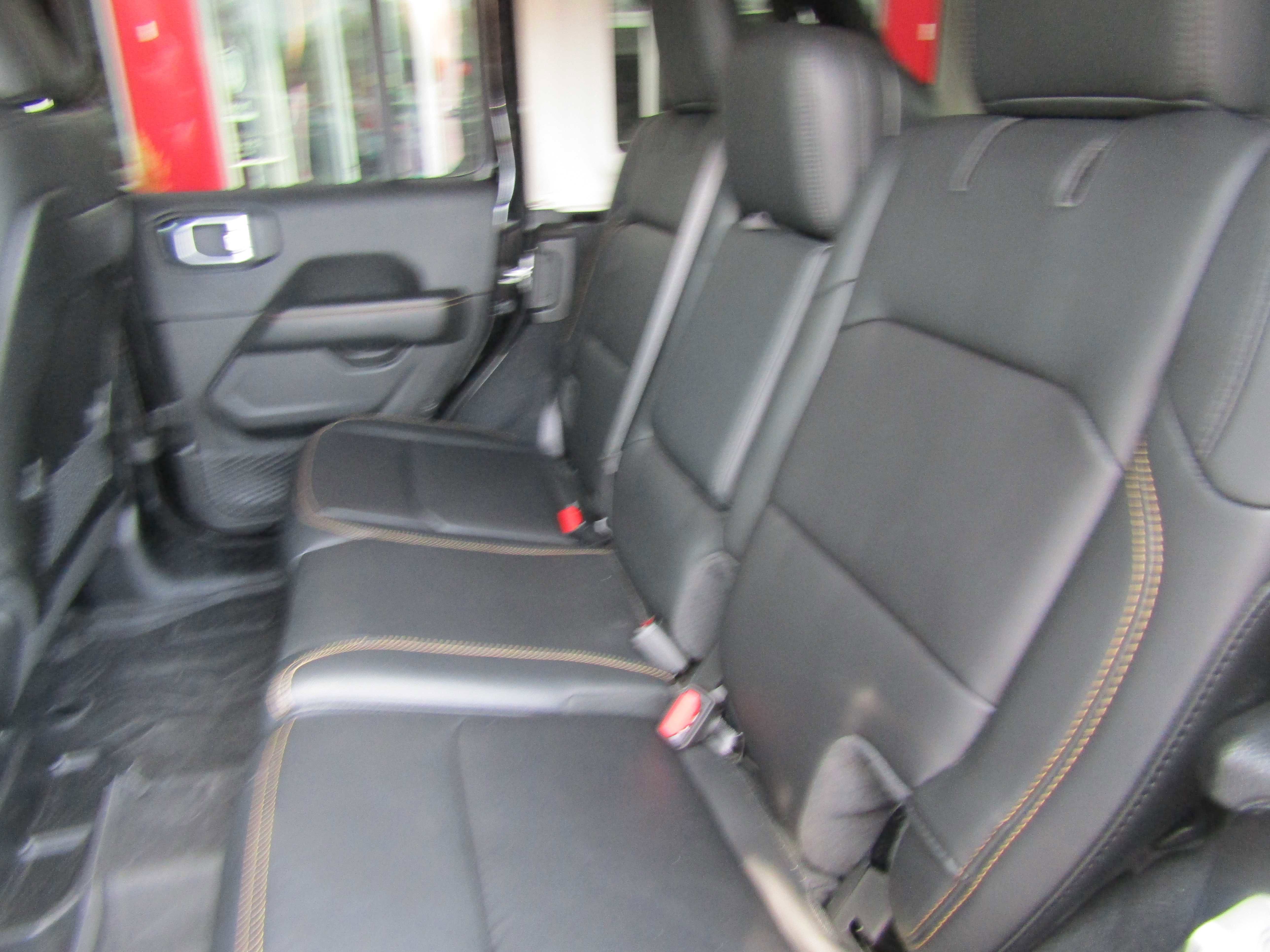 Used 2024 Jeep Wrangler Unlimited Rubicon 392 image 11