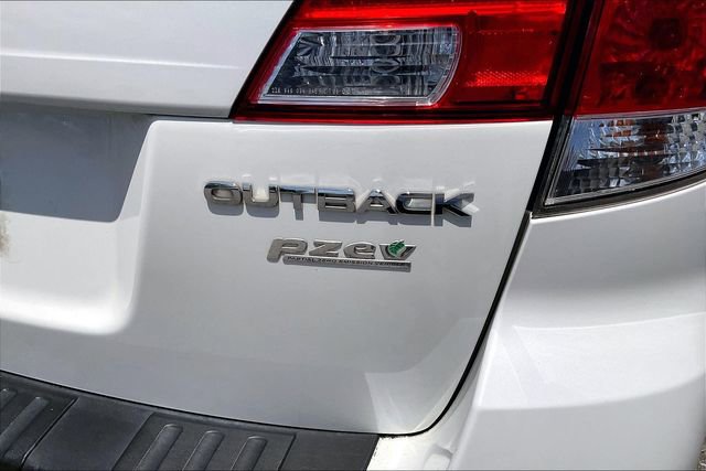 Used 2014 Subaru Outback 2.5i Premium AWD/4WD image 20