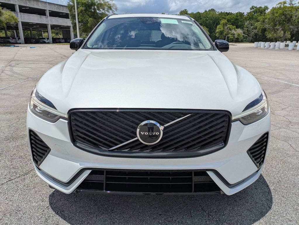 New 2026 Volvo XC60 B5 Core AWD/4WD image 9