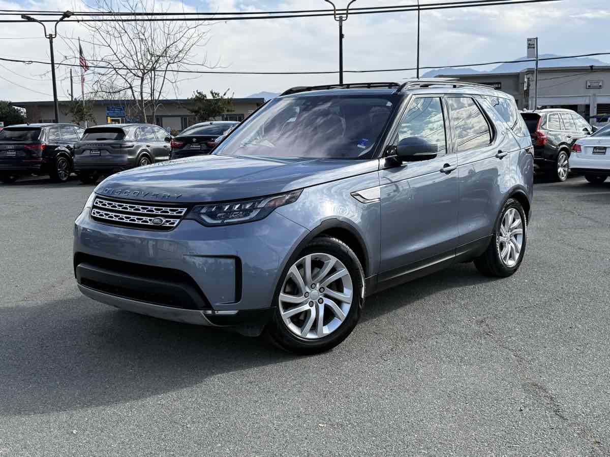 Used 2018 Land Rover Discovery HSE image 3