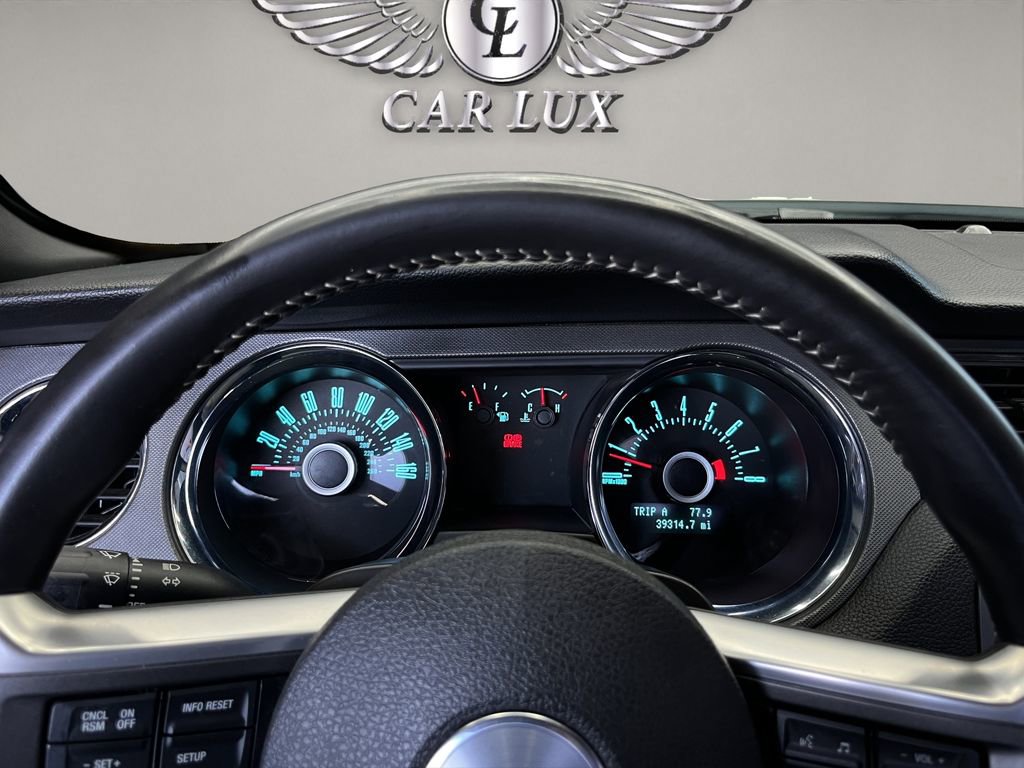 Used 2013 Ford Mustang GT RWD image 11