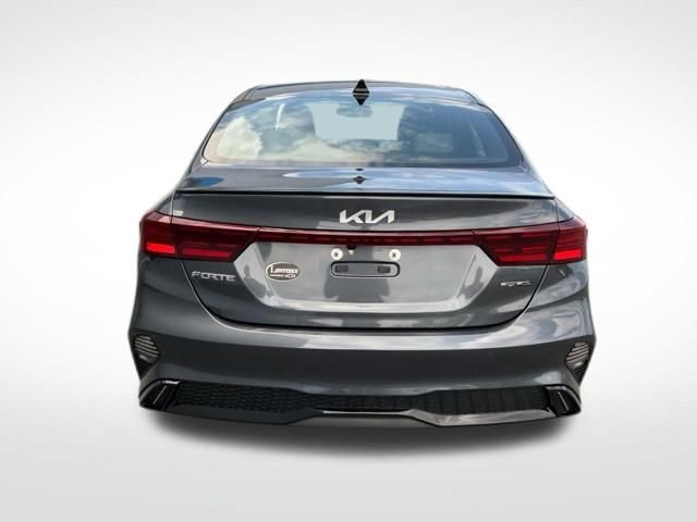 Used 2022 Kia Forte GT-Line w/ GT-Line Premium Package FWD image 6