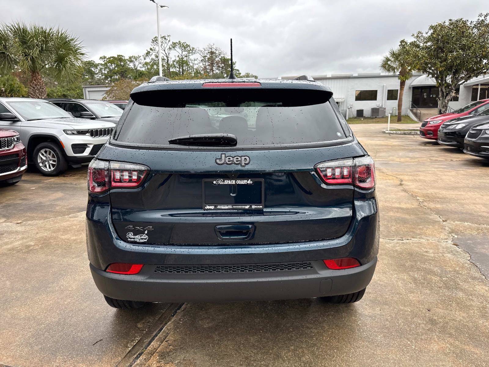 New 2026 Jeep Compass Latitude AWD/4WD image 4