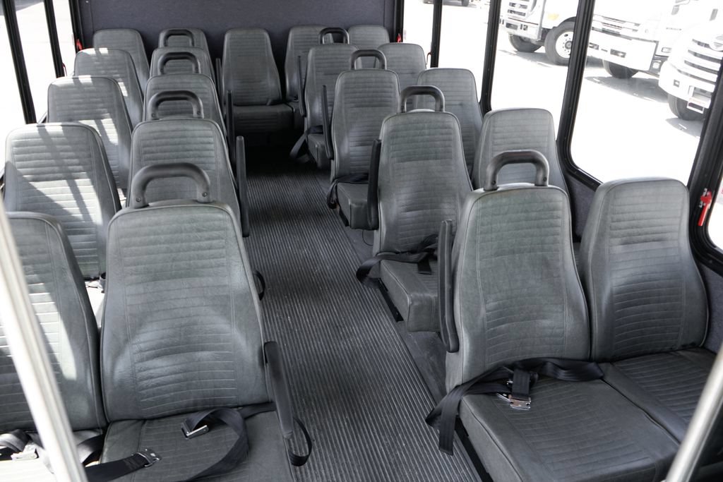 Used 2013 Ford E-450 and Econoline 450 Super Duty w/ Shuttle Bus Prep Pkg RWD image 27