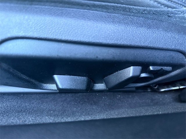 Used 2025 BMW Z4 sDrive30i w/ Premium Package image 11