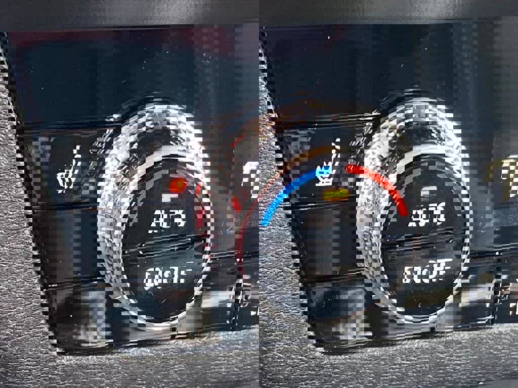 New 2026 Mitsubishi Outlander ES image 9