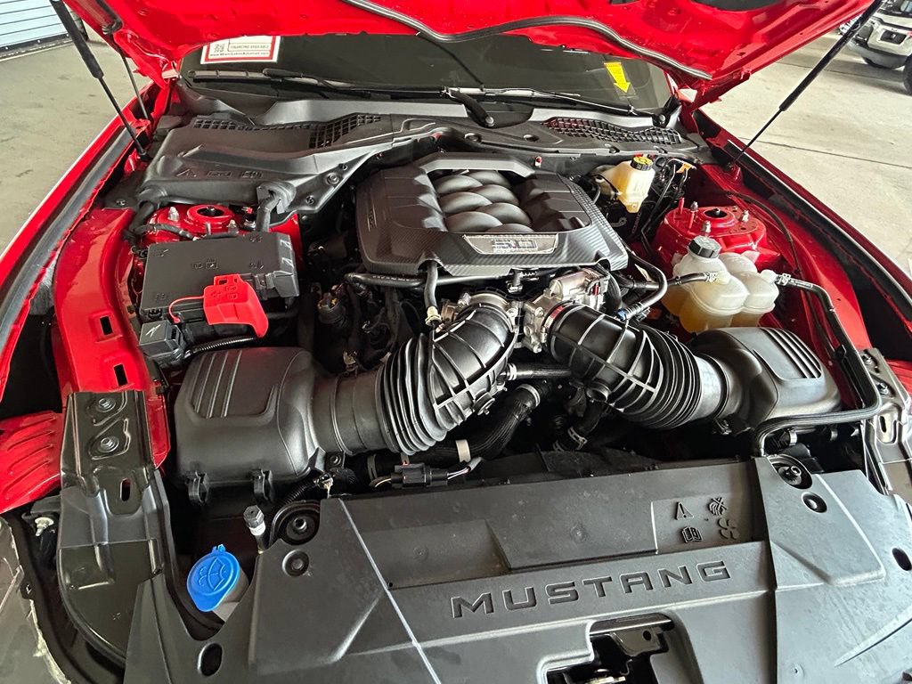 Used 2025 Ford Mustang GT RWD image 29