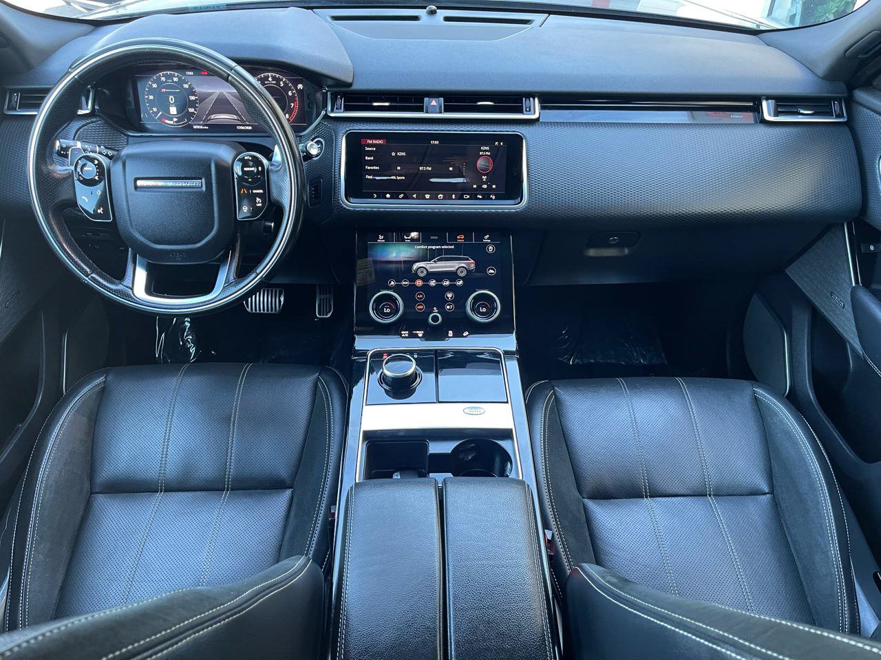 Used 2019 Land Rover Range Rover Velar R-Dynamic SE AWD/4WD image 10