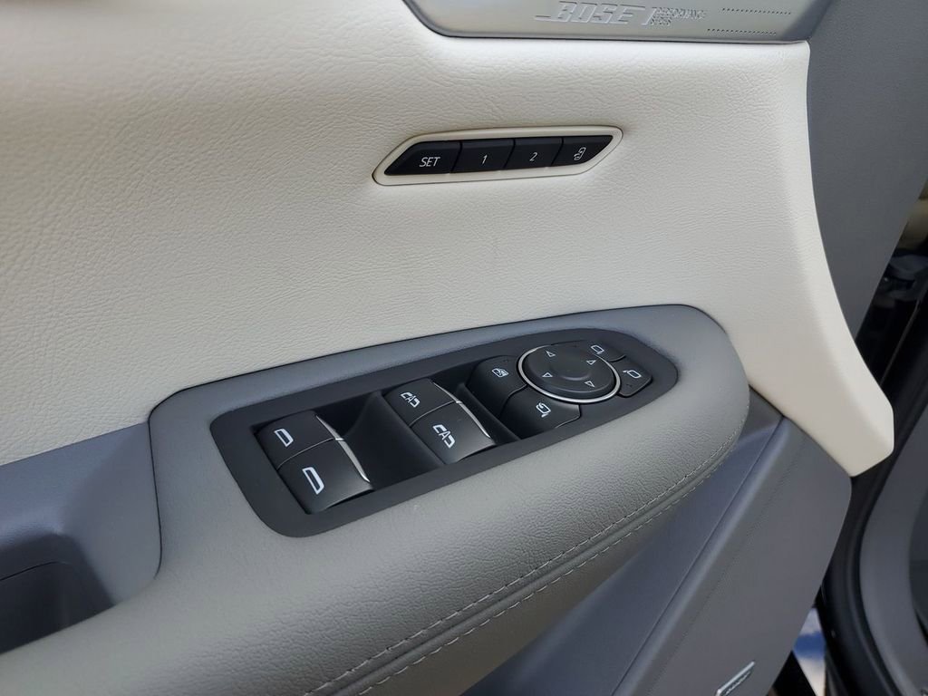 New 2025 Cadillac XT5 Premium Luxury w/ Technology Package image 25