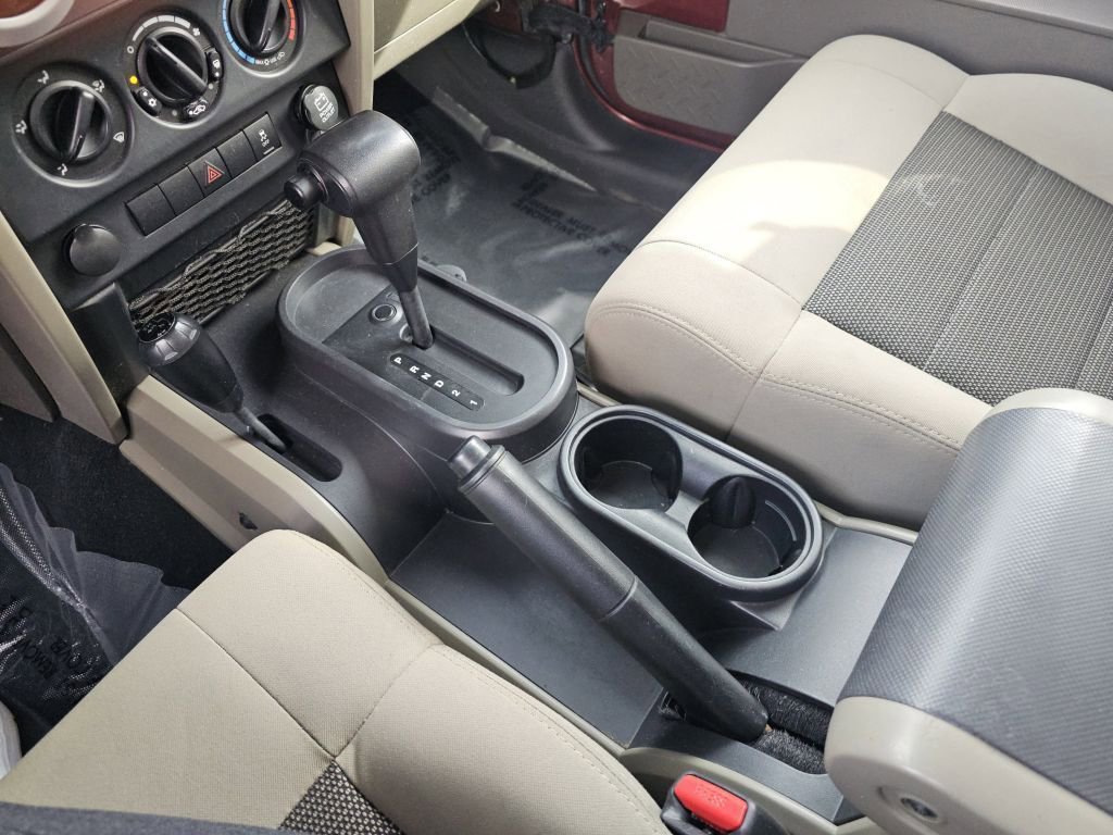 Used 2010 Jeep Wrangler Unlimited Sahara w/ Dual Top Group AWD/4WD image 31