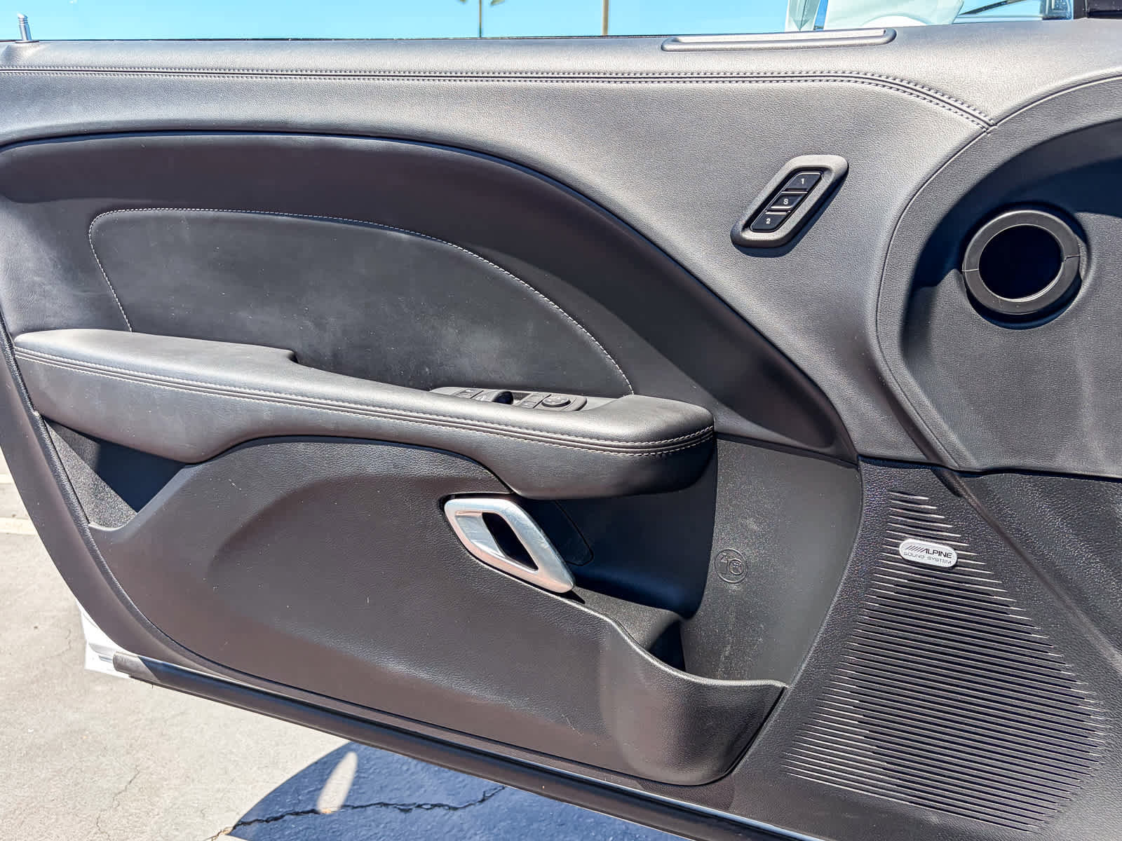 Used 2023 Dodge Challenger SXT w/ Plus Package RWD image 19