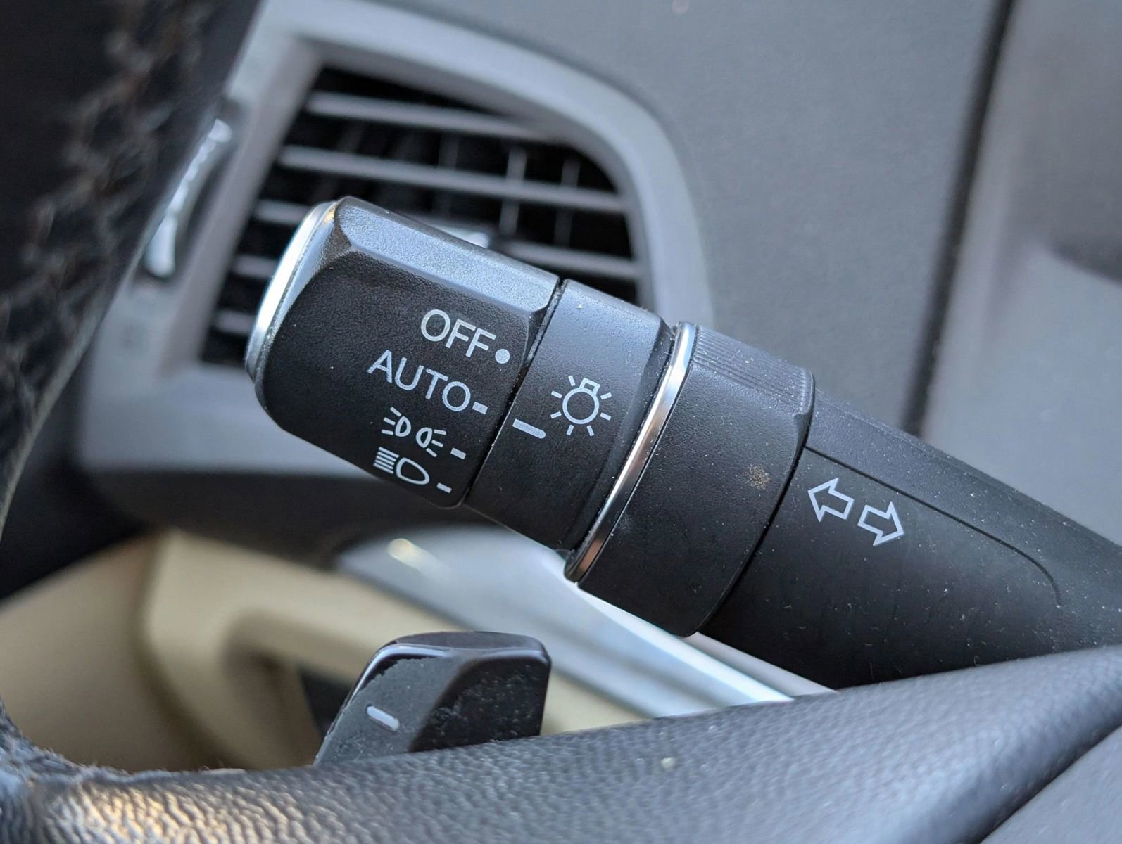 Used 2015 Acura MDX Sport Utility 4D image 10