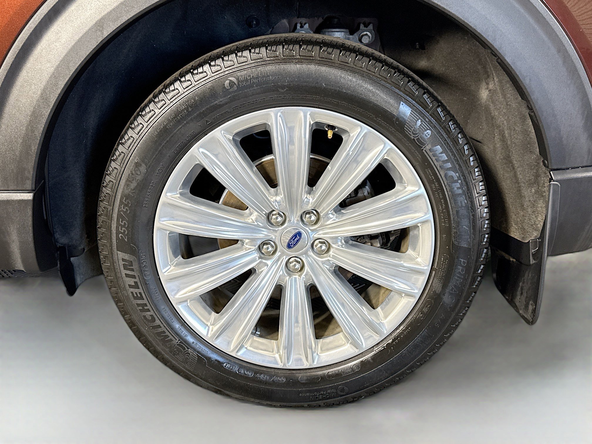 Used 2020 Ford Explorer Limited image 37