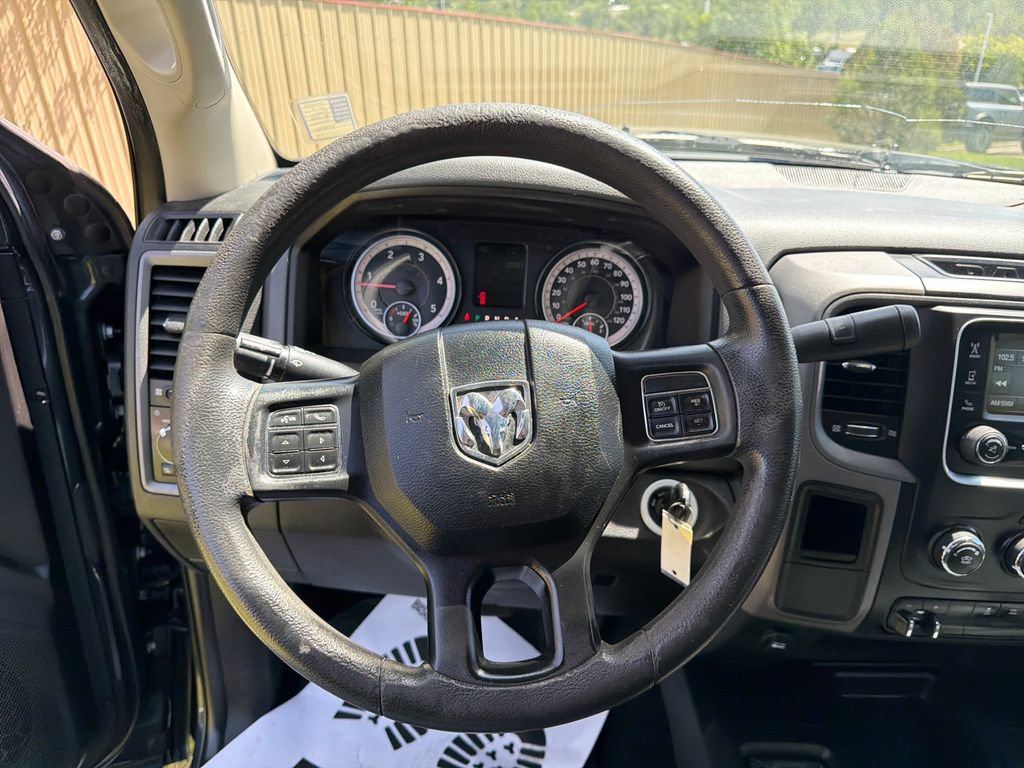 Used 2018 RAM 3500 Tradesman w/ Chrome Appearance Group AWD/4WD image 16