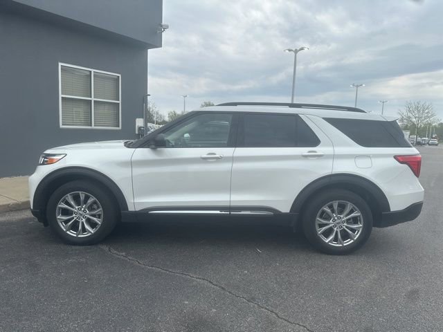 Used 2021 Ford Explorer XLT w/ Equipment Group 202A image 10