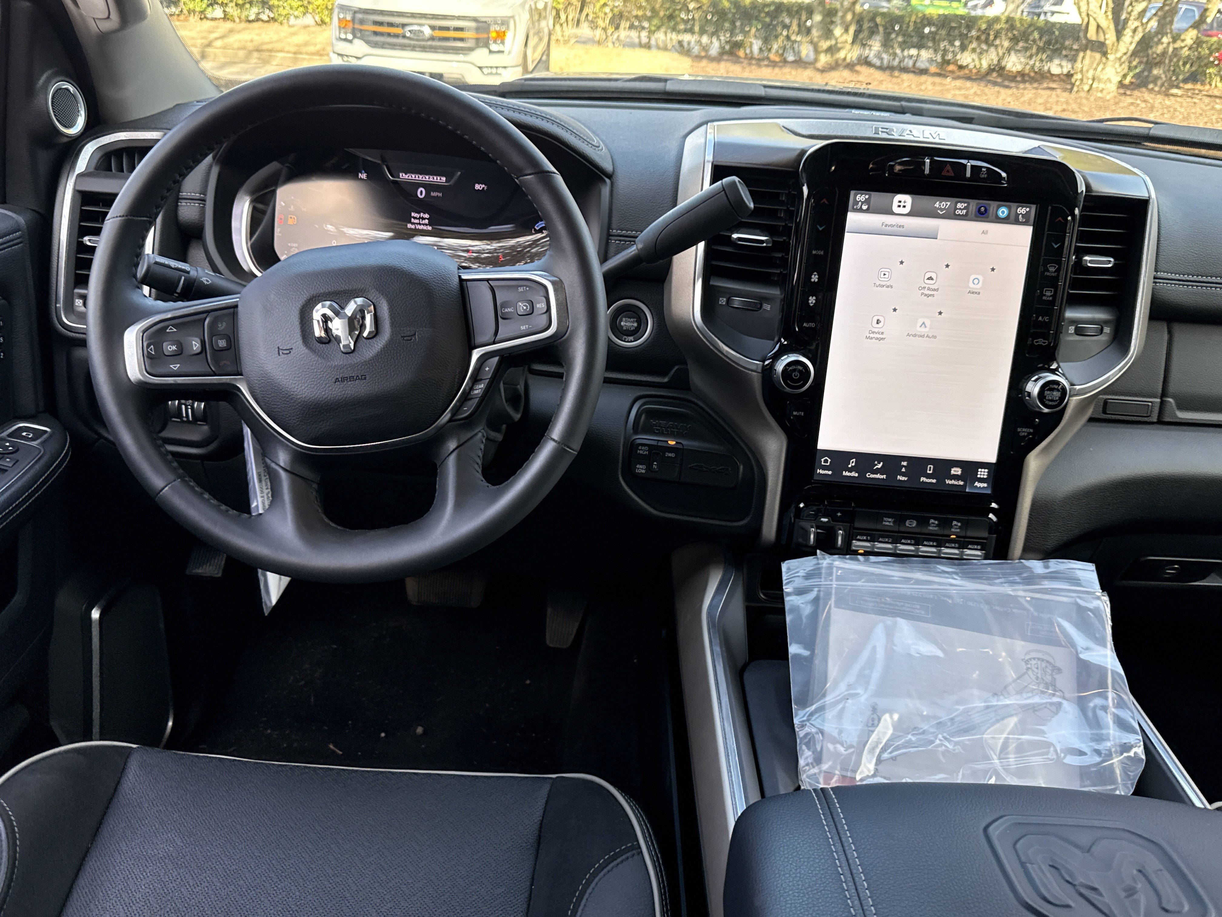 New 2024 RAM 5500 Laramie image 31