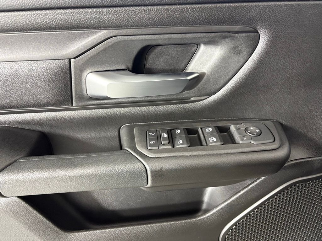 New 2025 RAM 1500 Tradesman AWD/4WD image 19