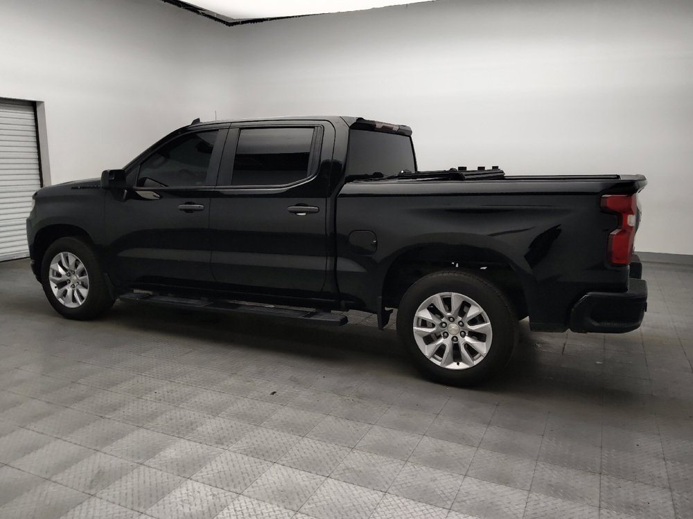 Used 2021 Chevrolet Silverado 1500 Custom w/ LPO, Dark Essentials Package RWD image 3