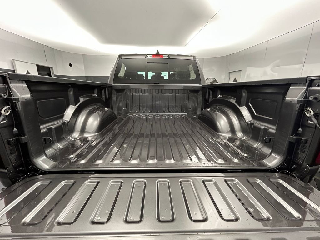 New 2026 RAM 1500 Big Horn w/ Night Edition image 29