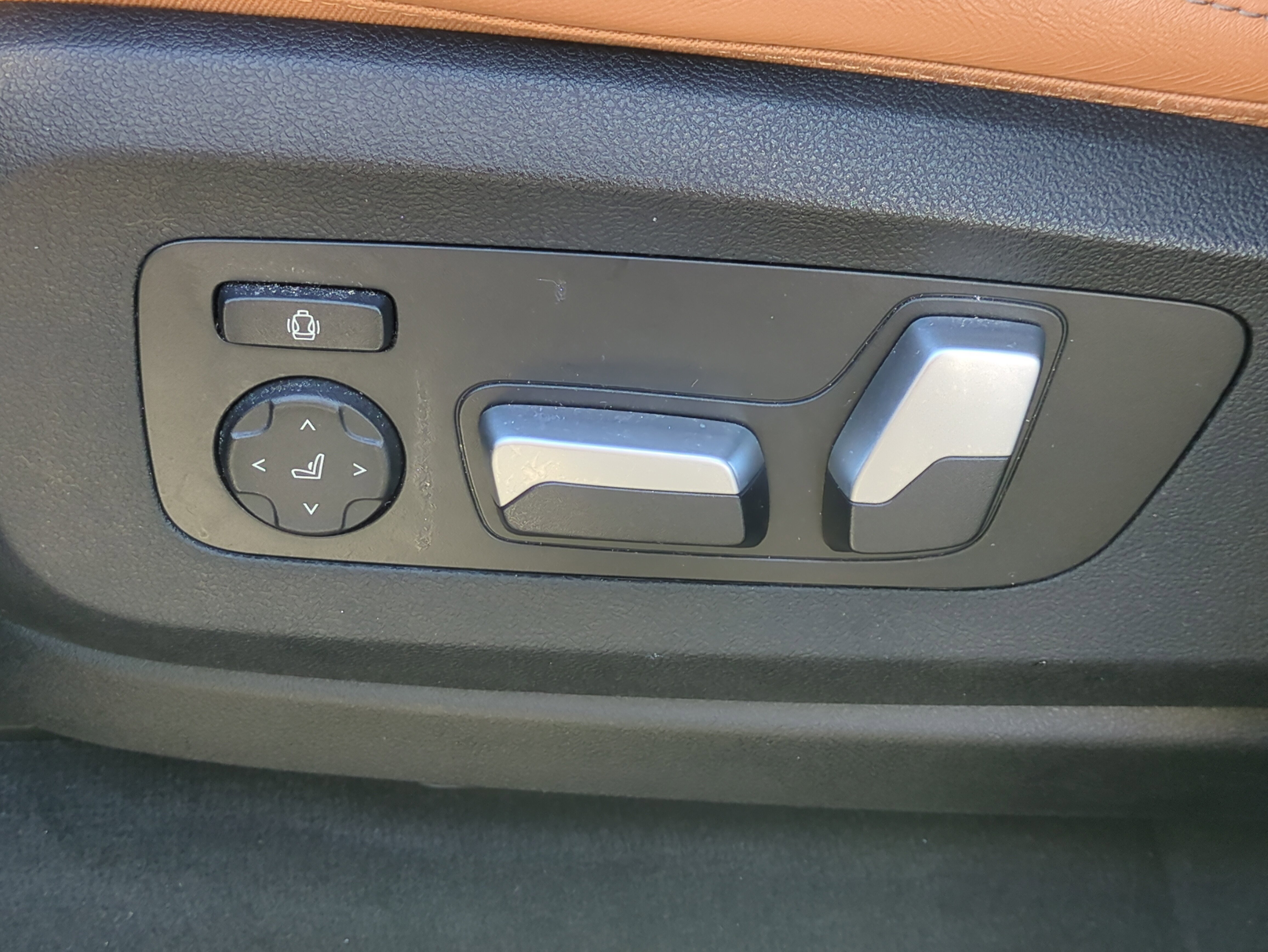 Used 2023 BMW X5 sDrive40i image 21