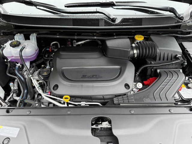 New 2026 Chrysler Pacifica Select image 10