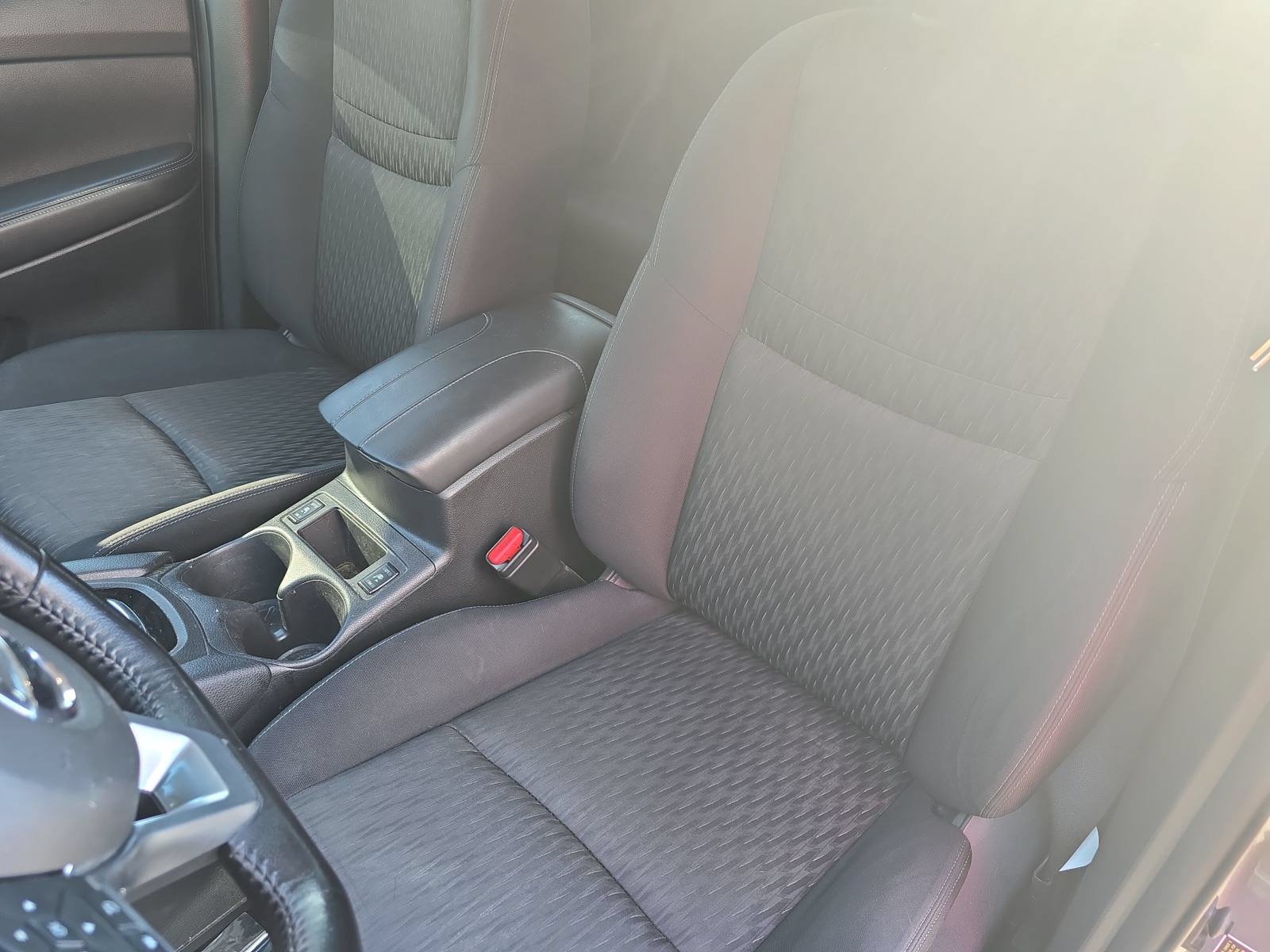 Used 2020 Nissan Rogue SV FWD image 14
