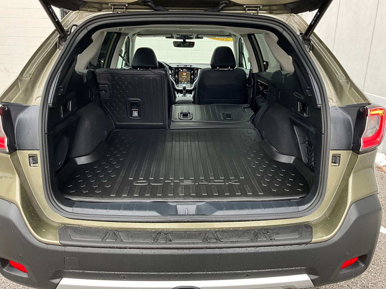 Certified 2025 Subaru Outback Limited w/ Popular Package #2 image 30