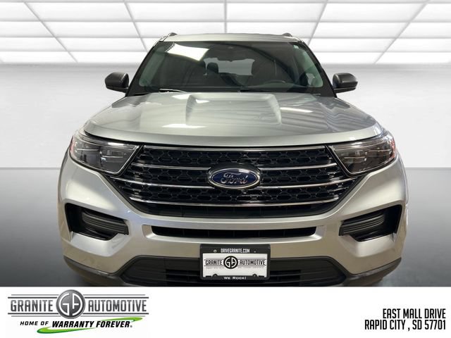 Used 2024 Ford Explorer XLT AWD/4WD image 9