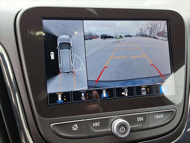 Used 2022 Chevrolet Equinox RS w/ Infotainment Package image 15