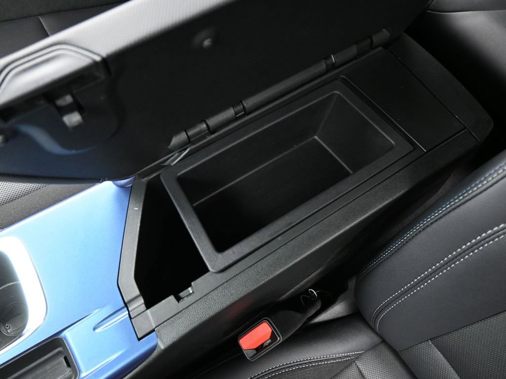 Used 2025 Chevrolet Equinox EV LT w/ Convenience Package image 30