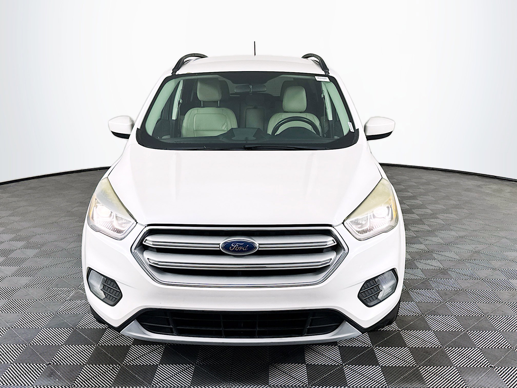 Used 2018 Ford Escape SEL FWD video 2