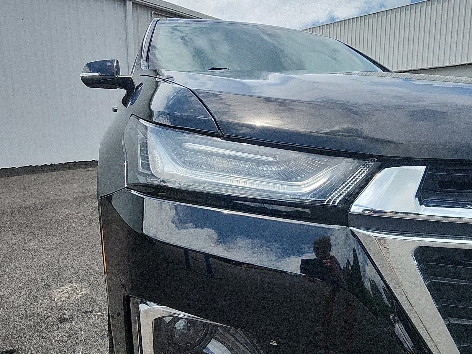 Used 2023 Chevrolet Traverse LT w/ LPO, Floor Liner Package AWD/4WD image 12