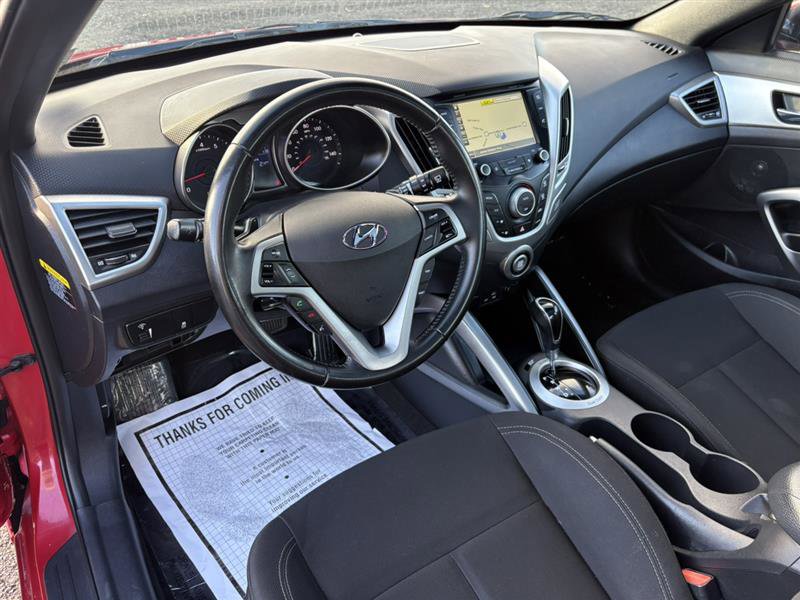 Used 2017 Hyundai Veloster Value Edition image 9