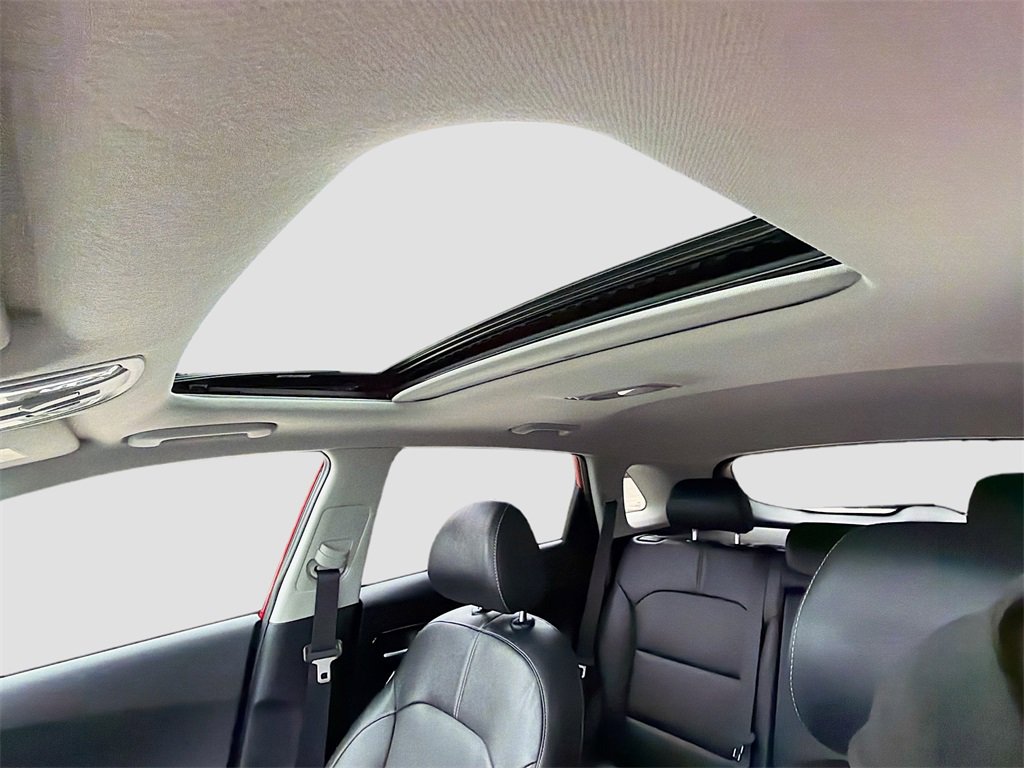 Used 2022 Kia Niro EX Premium image 26