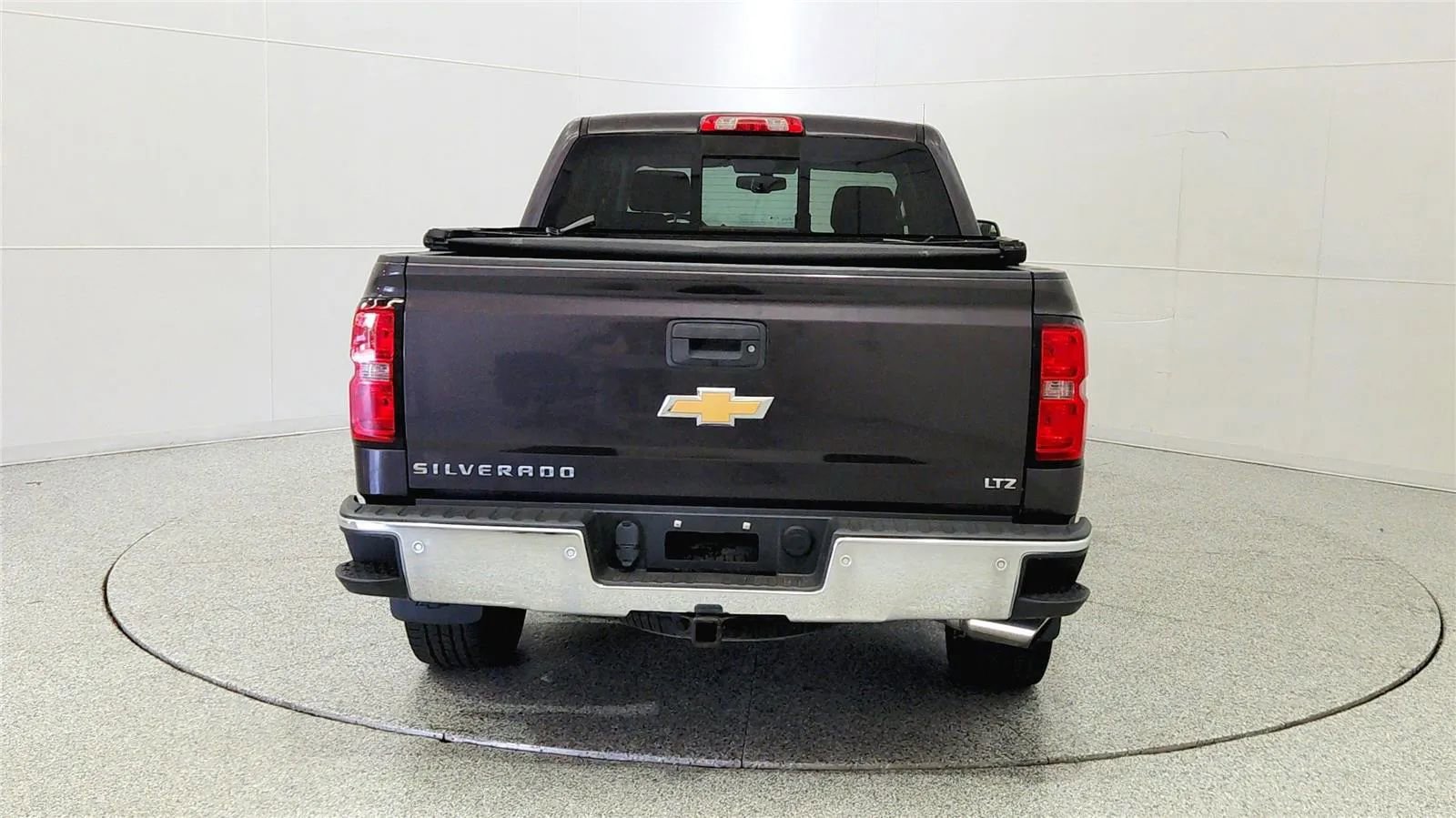 Used 2015 Chevrolet Silverado 1500 LTZ w/ LTZ Plus Package AWD/4WD image 6