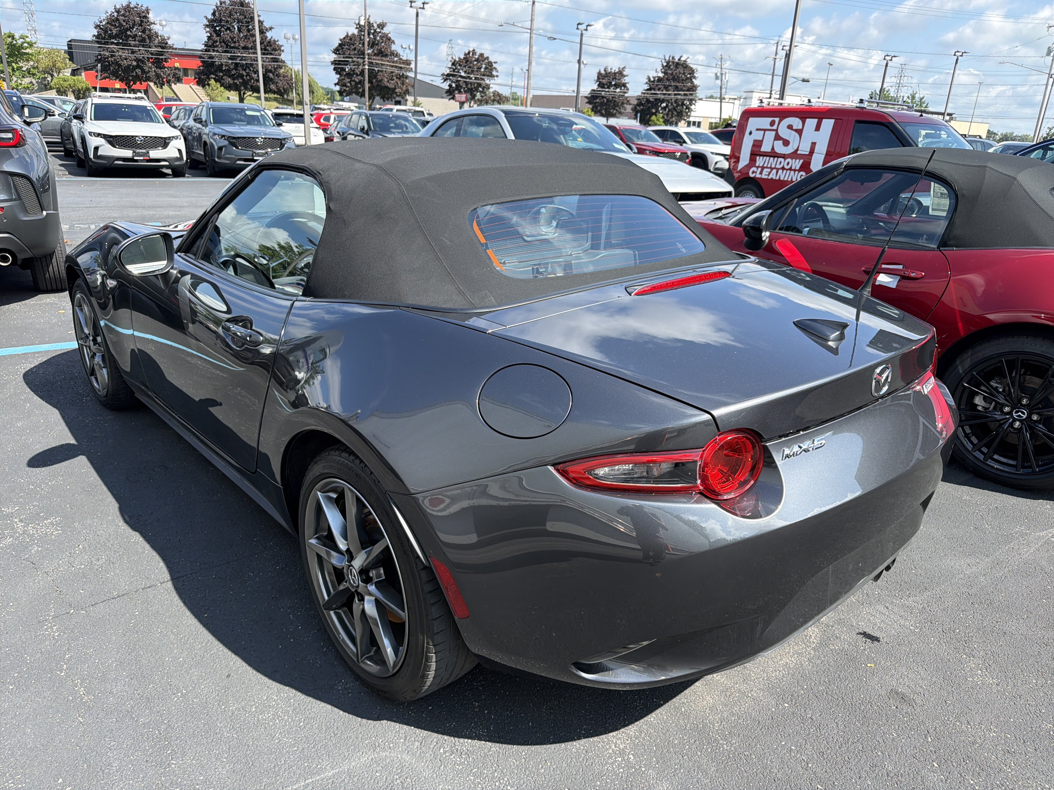 Used 2016 MAZDA MX-5 Miata Grand Touring RWD image 9