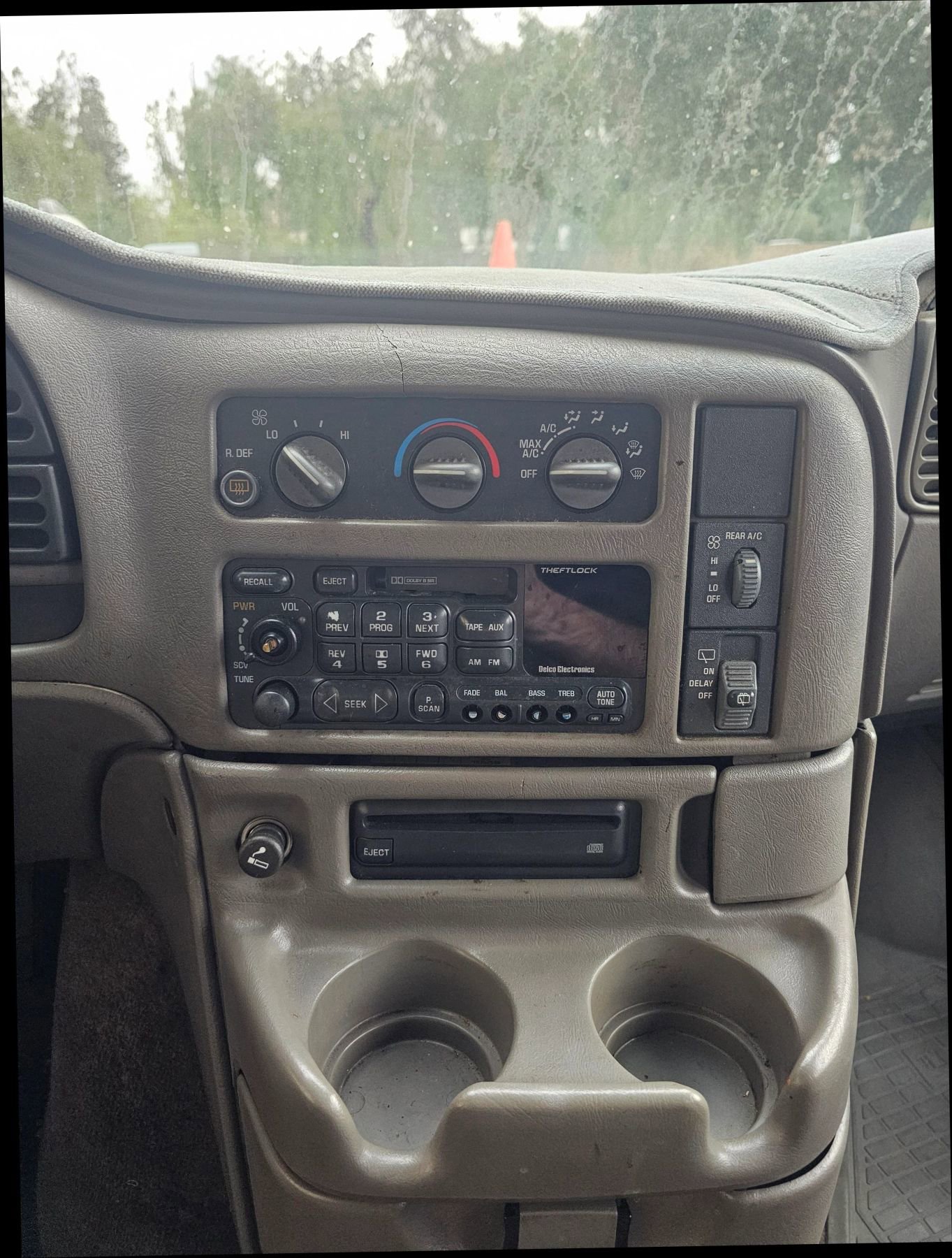 Used 2000 Chevrolet Astro Passenger image 22