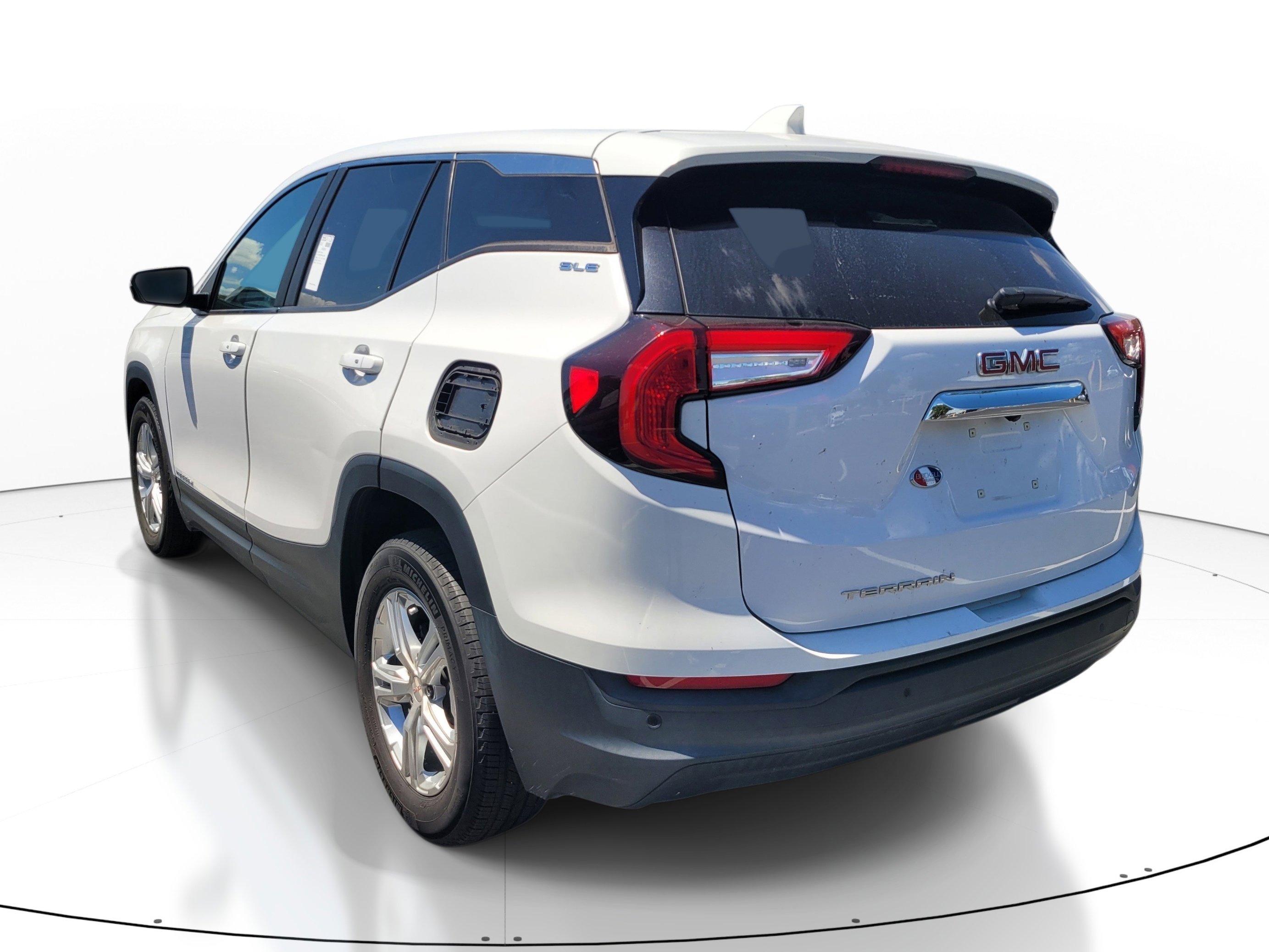 Used 2022 GMC Terrain SLE FWD image 7