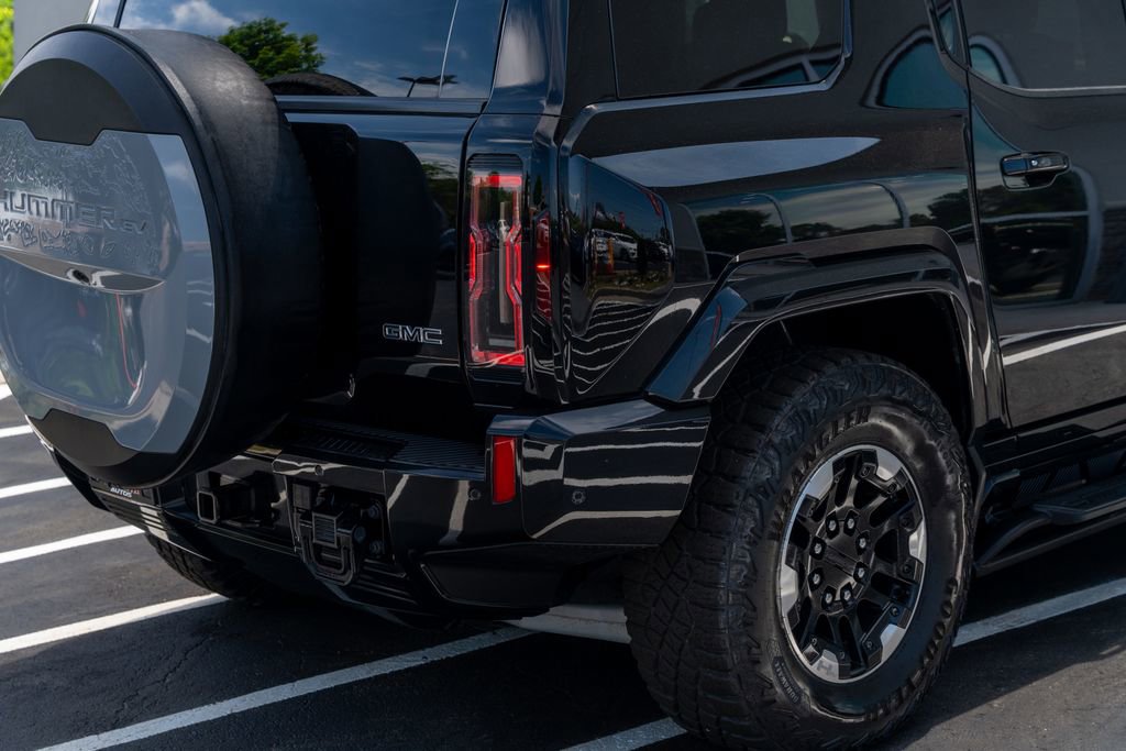 Used 2024 GMC Hummer EV 2X w/ Extreme Off-Road Package AWD/4WD image 12