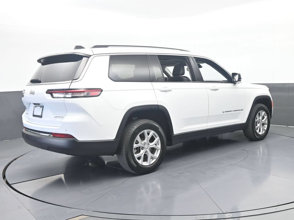 Used 2023 Jeep Grand Cherokee L Limited AWD/4WD image 6