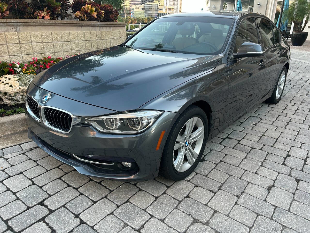 Used 2016 BMW 328i Sedan image 3