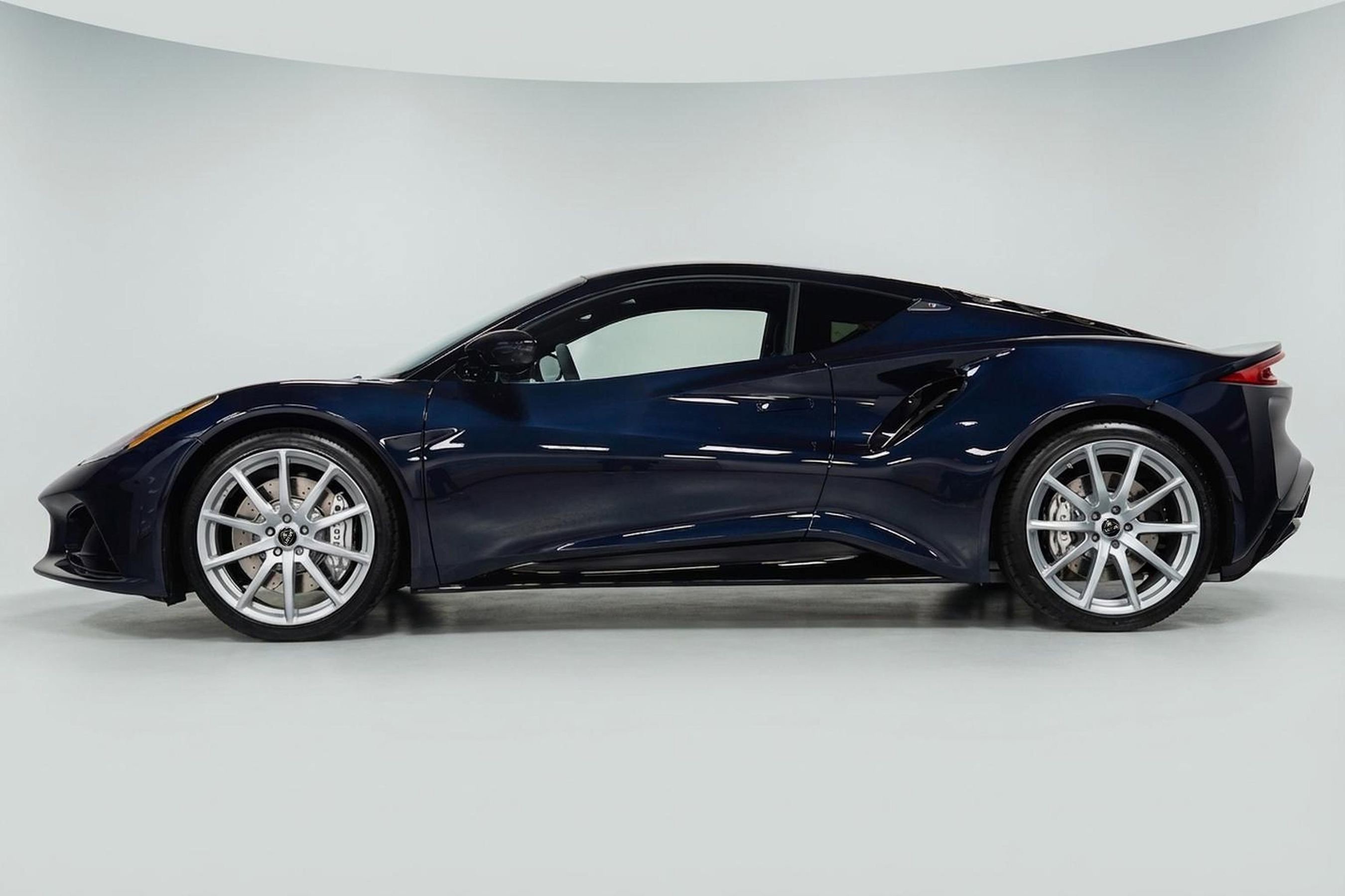 New 2025 Lotus Emira image 13