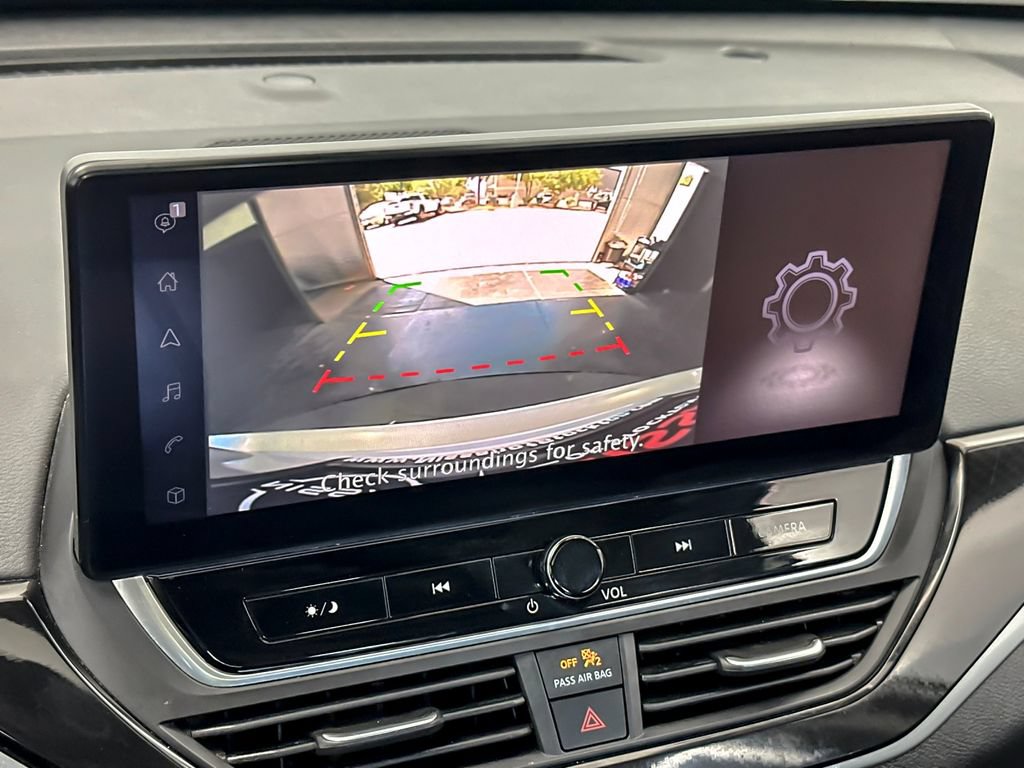 Used 2024 Nissan Altima 2.5 SR w/ SR Premium Package FWD image 18
