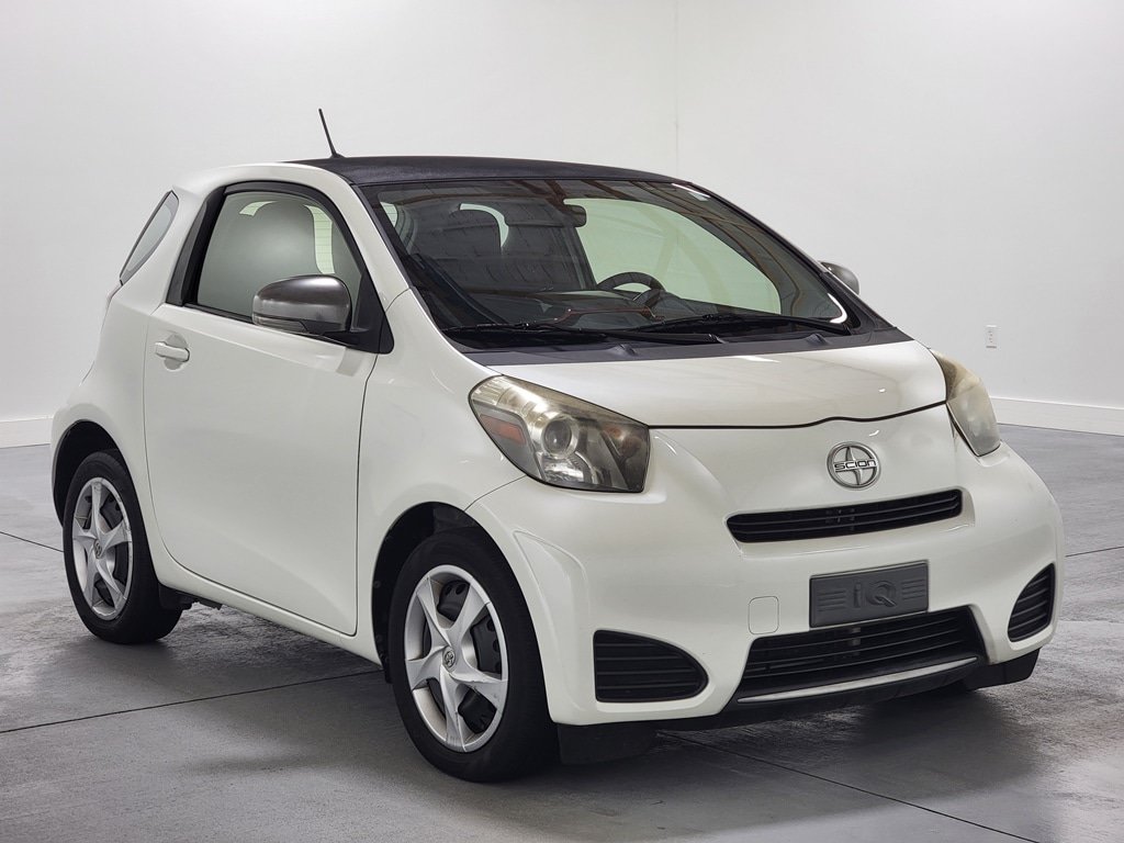 Used 2012 Scion iQ w/ Rear Speaker Pkg FWD image 2