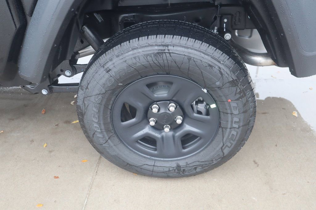 New 2026 Jeep Gladiator Sport image 17