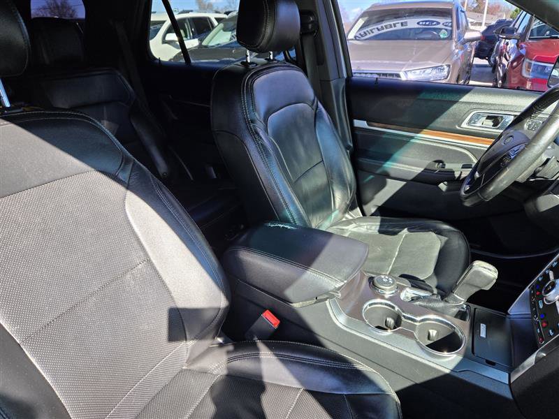 Used 2017 Ford Explorer Limited AWD/4WD image 26