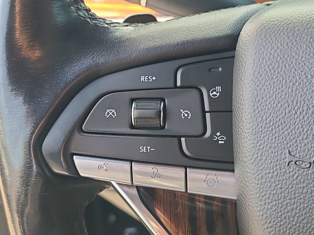 Used 2023 Cadillac Escalade Premium Luxury AWD/4WD image 25