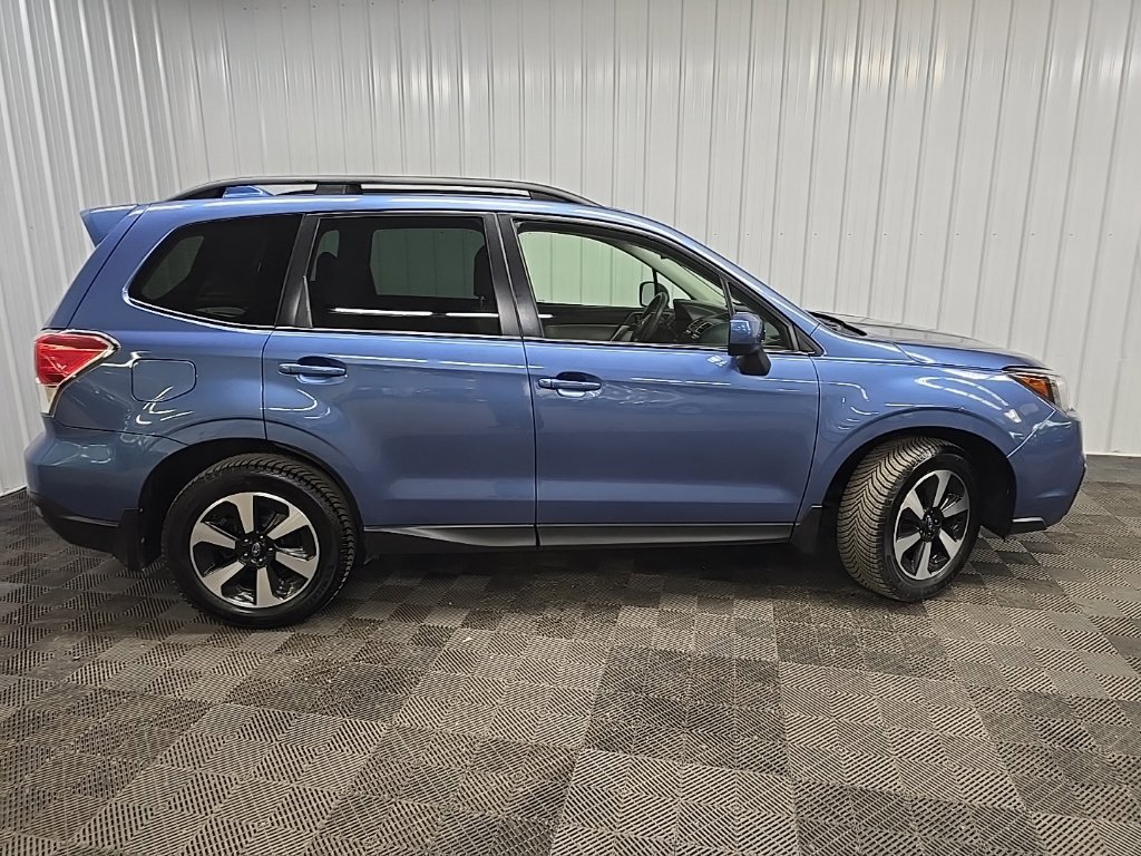 Used 2017 Subaru Forester 2.5i Premium w/ All-Weather Package AWD/4WD image 2